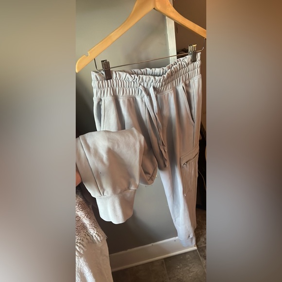 Sweatpants - Picture 1 of 2